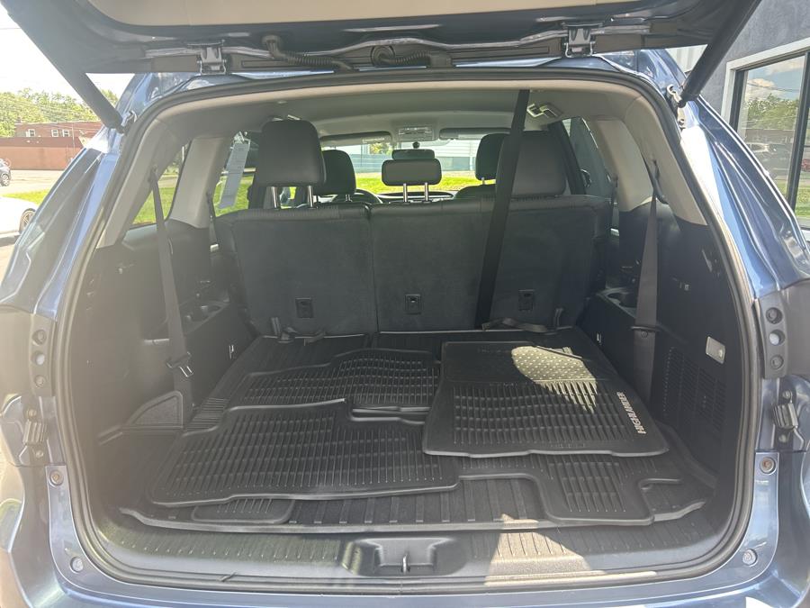2016 Toyota Highlander AWD 4dr V6 LE (Natl), available for sale in Middletown, Connecticut | Newfield Auto Sales. Middletown, Connecticut 2016 Toyota Highlander AWD 4dr V6 LE (Natl), available for sale in Middletown, Connecticut | Newfield Auto Sales. Middletown, Connecticut