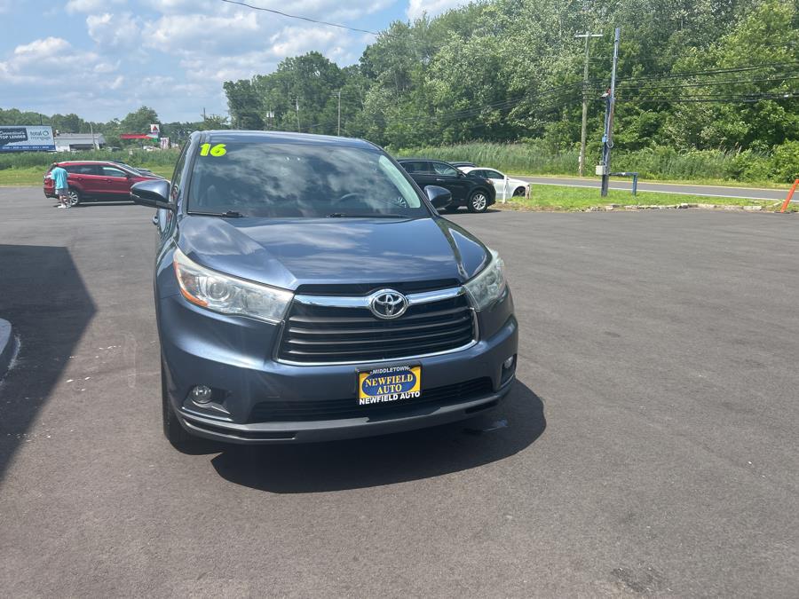 2016 Toyota Highlander AWD 4dr V6 LE (Natl), available for sale in Middletown, Connecticut | Newfield Auto Sales. Middletown, Connecticut 2016 Toyota Highlander AWD 4dr V6 LE (Natl), available for sale in Middletown, Connecticut | Newfield Auto Sales. Middletown, Connecticut