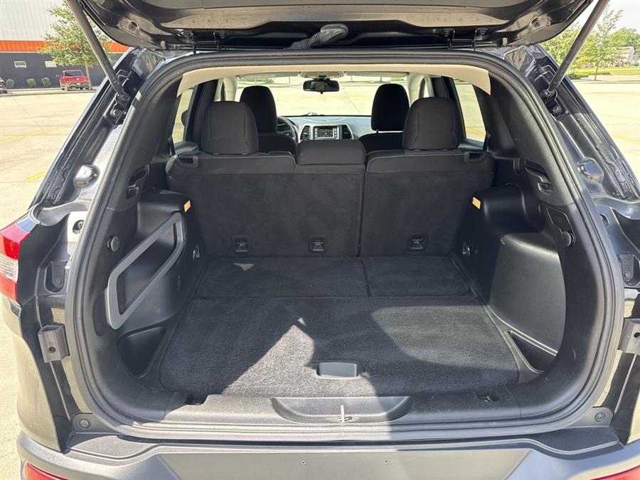 2015 Jeep Cherokee Latitude, available for sale in Elida, Ohio | Josh's All Under Ten LLC. Elida, Ohio 2015 Jeep Cherokee Latitude, available for sale in Elida, Ohio | Josh's All Under Ten LLC. Elida, Ohio