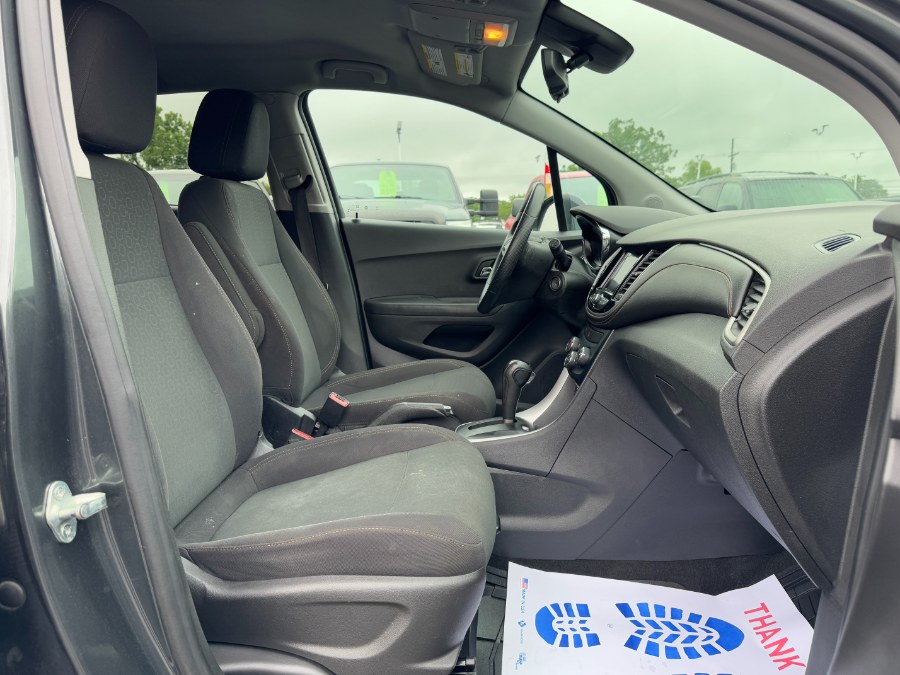 2020 Chevrolet Trax FWD 4dr LS, available for sale in Ortonville, Michigan | Marsh Auto Sales LLC. Ortonville, Michigan 2020 Chevrolet Trax FWD 4dr LS, available for sale in Ortonville, Michigan | Marsh Auto Sales LLC. Ortonville, Michigan