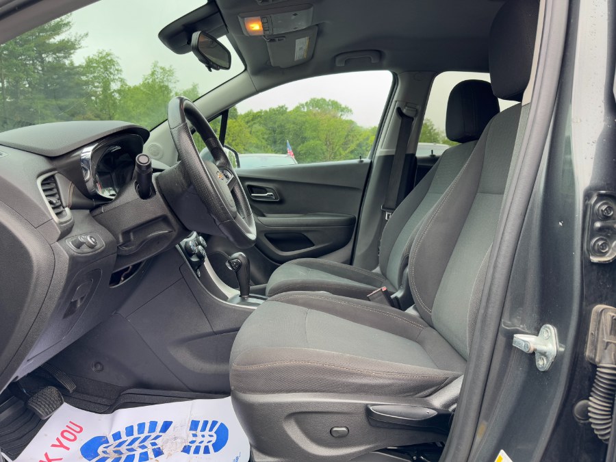 2020 Chevrolet Trax FWD 4dr LS, available for sale in Ortonville, Michigan | Marsh Auto Sales LLC. Ortonville, Michigan 2020 Chevrolet Trax FWD 4dr LS, available for sale in Ortonville, Michigan | Marsh Auto Sales LLC. Ortonville, Michigan