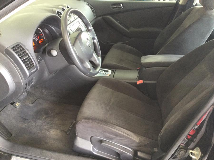 2010 Nissan Altima 4dr Sdn I4 CVT 2.5 S, available for sale in Plantsville, Connecticut | L&S Automotive LLC. Plantsville, Connecticut 2010 Nissan Altima 4dr Sdn I4 CVT 2.5 S, available for sale in Plantsville, Connecticut | L&S Automotive LLC. Plantsville, Connecticut
