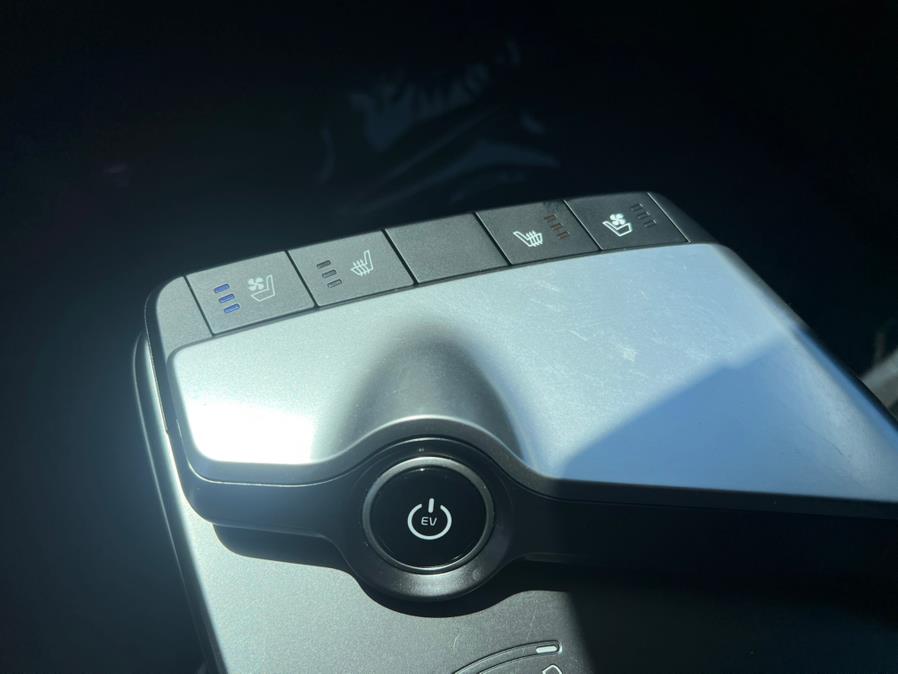 2022 Kia EV6 Wind RWD, available for sale in Daly City, California | Green Light Auto Wholesale. Daly City, California 2022 Kia EV6 Wind RWD, available for sale in Daly City, California | Green Light Auto Wholesale. Daly City, California