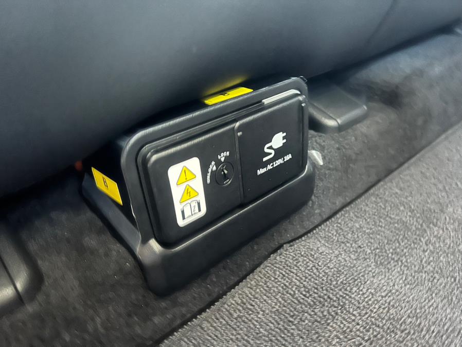 2022 Kia EV6 Wind RWD, available for sale in Daly City, California | Green Light Auto Wholesale. Daly City, California 2022 Kia EV6 Wind RWD, available for sale in Daly City, California | Green Light Auto Wholesale. Daly City, California