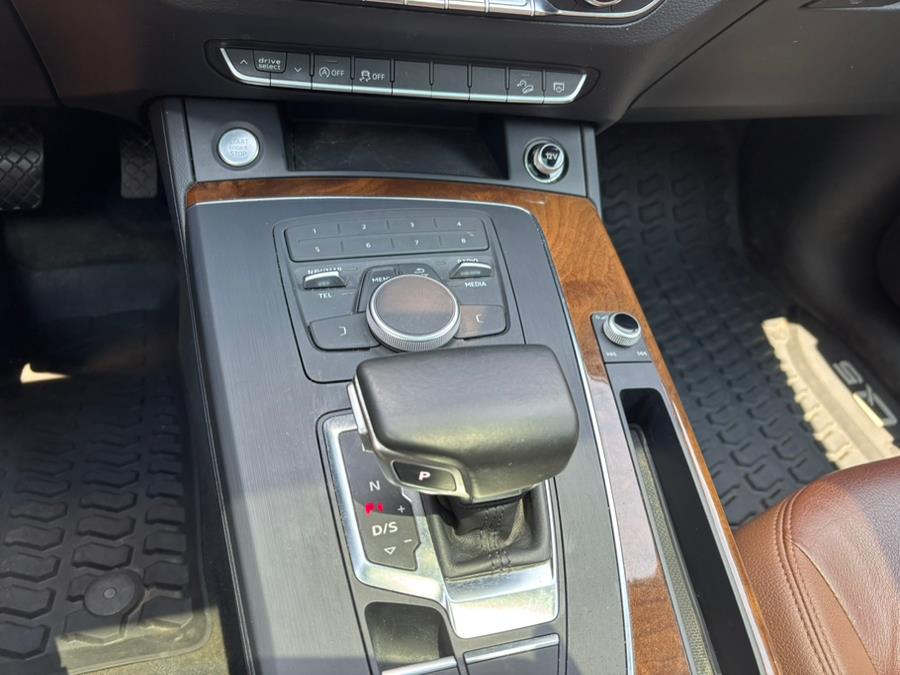 2018 Audi Q5 2.0 TFSI Tech Premium, available for sale in Somers, Connecticut | Four Town Motors LLC. Somers, Connecticut 2018 Audi Q5 2.0 TFSI Tech Premium, available for sale in Somers, Connecticut | Four Town Motors LLC. Somers, Connecticut