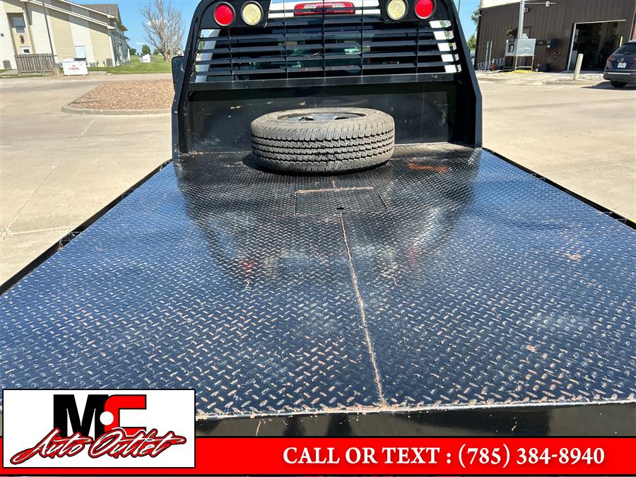 2015 GMC Sierra 3500HD 4WD Reg Cab 133.6", available for sale in Colby, Kansas | M C Auto Outlet Inc. Colby, Kansas 2015 GMC Sierra 3500HD 4WD Reg Cab 133.6", available for sale in Colby, Kansas | M C Auto Outlet Inc. Colby, Kansas