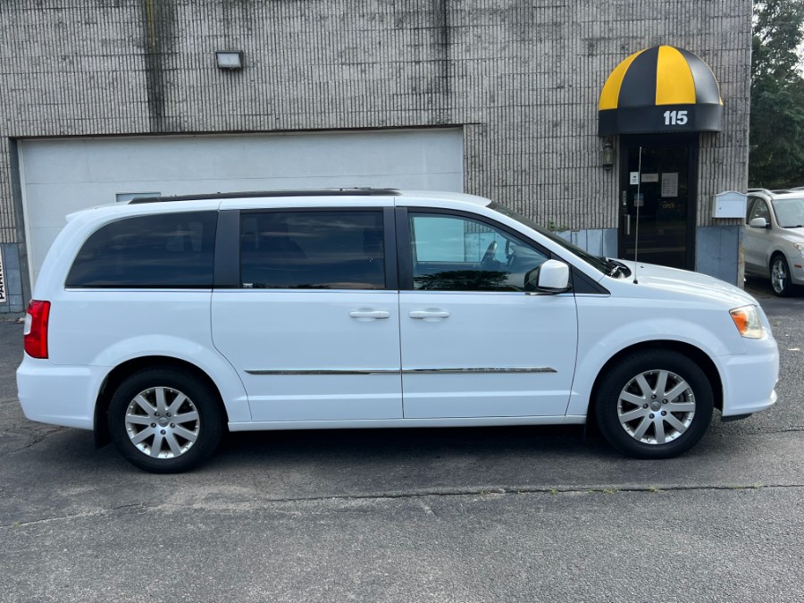2014 Chrysler Town & Country 4dr Wgn Touring, available for sale in Westfield, Massachusetts | Auto Wings Cop. Westfield, Massachusetts 2014 Chrysler Town & Country 4dr Wgn Touring, available for sale in Westfield, Massachusetts | Auto Wings Cop. Westfield, Massachusetts