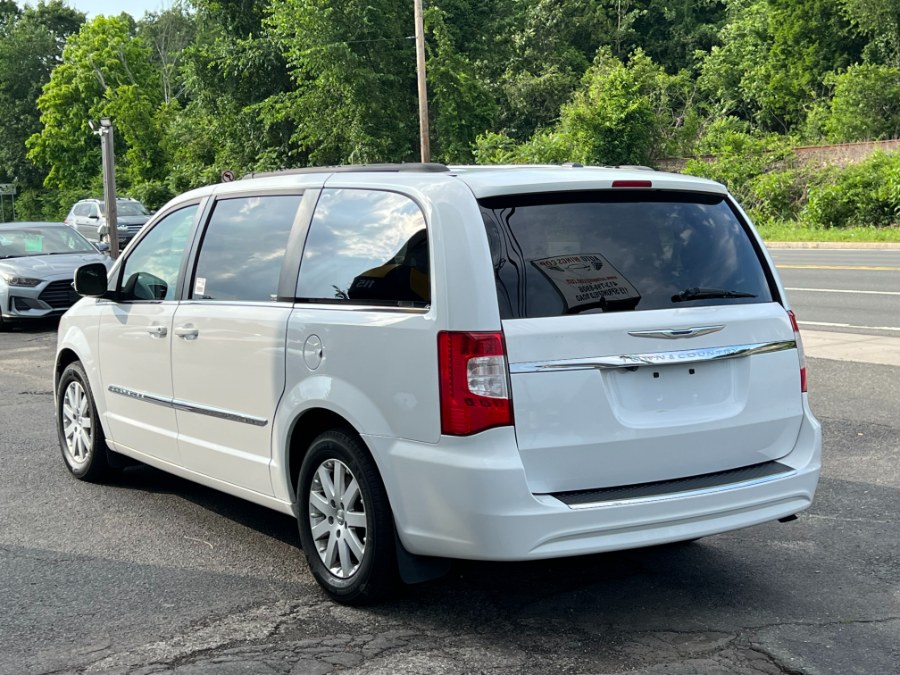 2014 Chrysler Town & Country 4dr Wgn Touring, available for sale in Westfield, Massachusetts | Auto Wings Cop. Westfield, Massachusetts 2014 Chrysler Town & Country 4dr Wgn Touring, available for sale in Westfield, Massachusetts | Auto Wings Cop. Westfield, Massachusetts