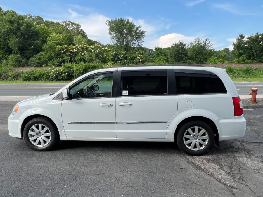 2014 Chrysler Town & Country 4dr Wgn Touring, available for sale in Westfield, Massachusetts | Auto Wings Cop. Westfield, Massachusetts 2014 Chrysler Town & Country 4dr Wgn Touring, available for sale in Westfield, Massachusetts | Auto Wings Cop. Westfield, Massachusetts