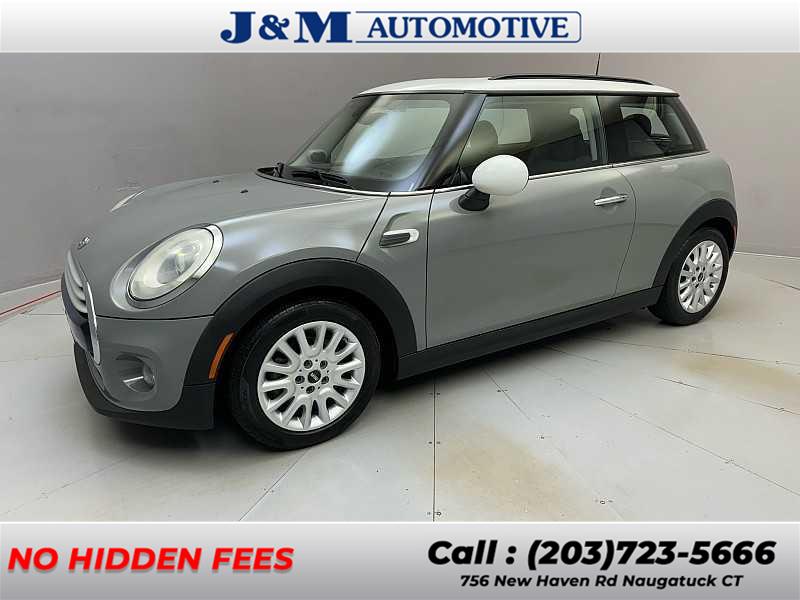 Used 2015 Mini Cooper Hardtop in Naugatuck, Connecticut | J&M Automotive Sls&Svc LLC. Naugatuck, Connecticut