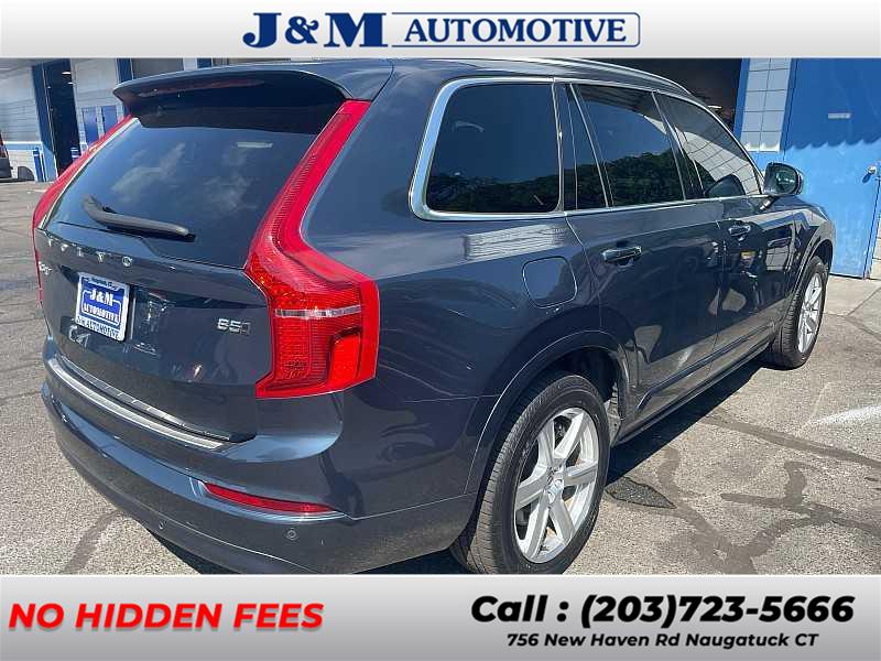 2023 Volvo XC90 Core photo 3