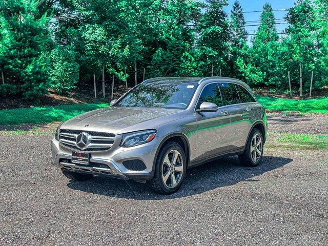 Used 2019 Mercedes-benz Glc in Great Neck, New York | Camy Cars. Great Neck, New York