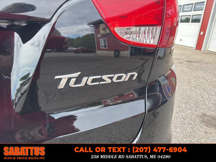 2010 Hyundai Tucson FWD 4dr I4 Auto GLS, available for sale in Sabattus, Maine | Sabattus Auto and Truck Sales Inc. Sabattus, Maine 2010 Hyundai Tucson FWD 4dr I4 Auto GLS, available for sale in Sabattus, Maine | Sabattus Auto and Truck Sales Inc. Sabattus, Maine