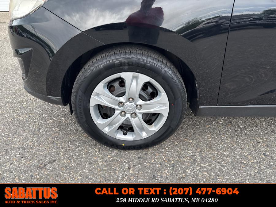 2010 Hyundai Tucson FWD 4dr I4 Auto GLS, available for sale in Sabattus, Maine | Sabattus Auto and Truck Sales Inc. Sabattus, Maine 2010 Hyundai Tucson FWD 4dr I4 Auto GLS, available for sale in Sabattus, Maine | Sabattus Auto and Truck Sales Inc. Sabattus, Maine