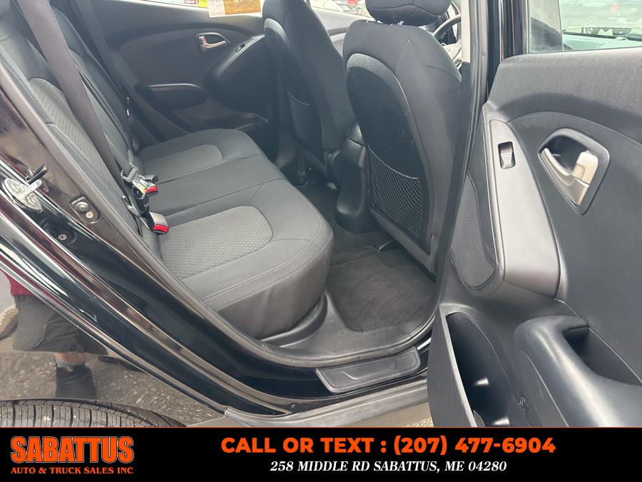 2010 Hyundai Tucson FWD 4dr I4 Auto GLS, available for sale in Sabattus, Maine | Sabattus Auto and Truck Sales Inc. Sabattus, Maine 2010 Hyundai Tucson FWD 4dr I4 Auto GLS, available for sale in Sabattus, Maine | Sabattus Auto and Truck Sales Inc. Sabattus, Maine