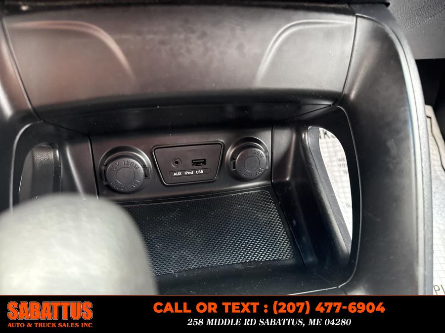 2010 Hyundai Tucson FWD 4dr I4 Auto GLS, available for sale in Sabattus, Maine | Sabattus Auto and Truck Sales Inc. Sabattus, Maine 2010 Hyundai Tucson FWD 4dr I4 Auto GLS, available for sale in Sabattus, Maine | Sabattus Auto and Truck Sales Inc. Sabattus, Maine