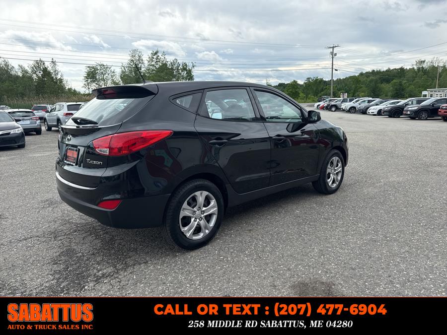 2010 Hyundai Tucson FWD 4dr I4 Auto GLS, available for sale in Sabattus, Maine | Sabattus Auto and Truck Sales Inc. Sabattus, Maine 2010 Hyundai Tucson FWD 4dr I4 Auto GLS, available for sale in Sabattus, Maine | Sabattus Auto and Truck Sales Inc. Sabattus, Maine