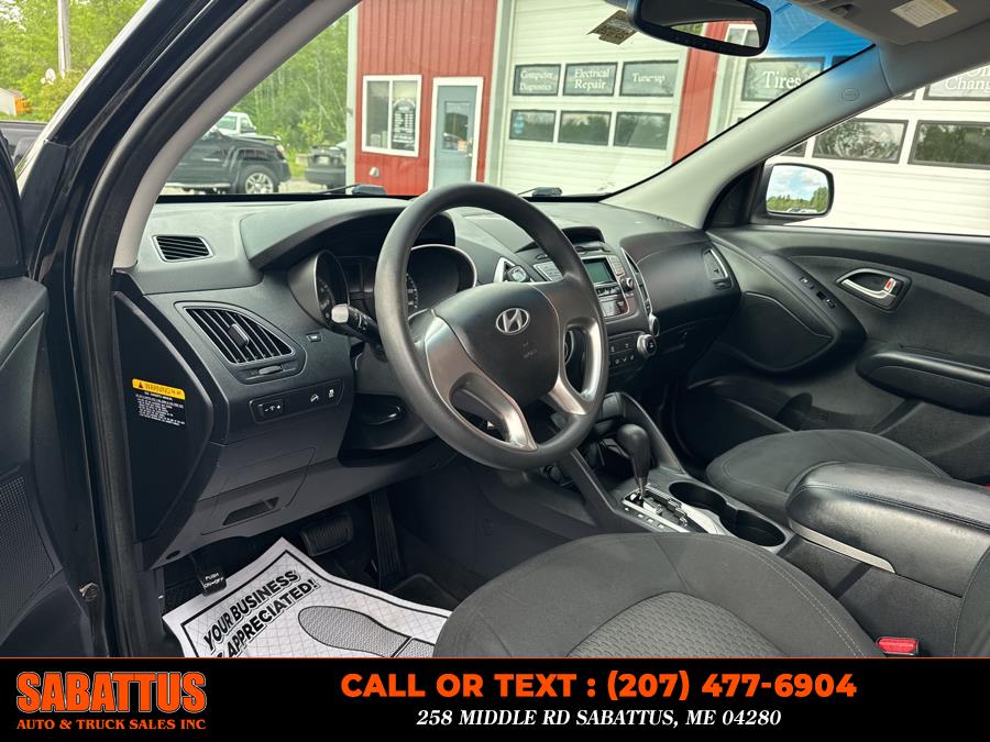 2010 Hyundai Tucson FWD 4dr I4 Auto GLS, available for sale in Sabattus, Maine | Sabattus Auto and Truck Sales Inc. Sabattus, Maine 2010 Hyundai Tucson FWD 4dr I4 Auto GLS, available for sale in Sabattus, Maine | Sabattus Auto and Truck Sales Inc. Sabattus, Maine