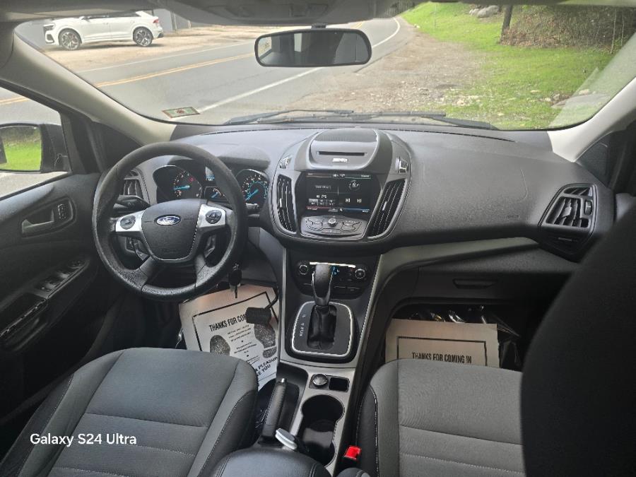 2014 Ford Escape FWD 4dr SE, available for sale in Bloomingdale, New Jersey | Bloomingdale Auto Group. Bloomingdale, New Jersey 2014 Ford Escape FWD 4dr SE, available for sale in Bloomingdale, New Jersey | Bloomingdale Auto Group. Bloomingdale, New Jersey