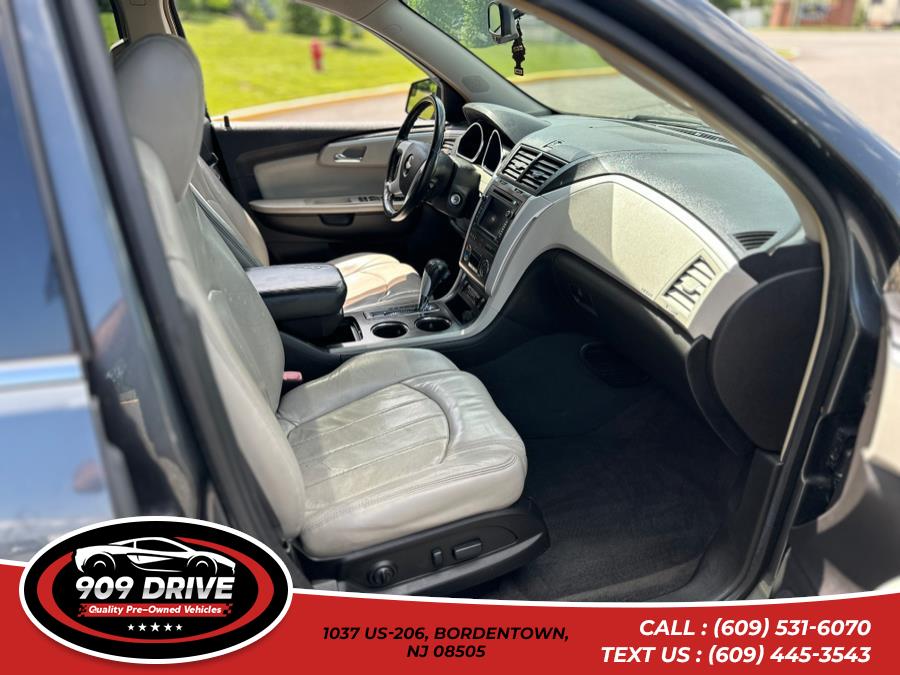 2009 Chevrolet Traverse LTZ AWD, available for sale in BORDENTOWN, New Jersey | 909 Drive. BORDENTOWN, New Jersey 2009 Chevrolet Traverse LTZ AWD, available for sale in BORDENTOWN, New Jersey | 909 Drive. BORDENTOWN, New Jersey
