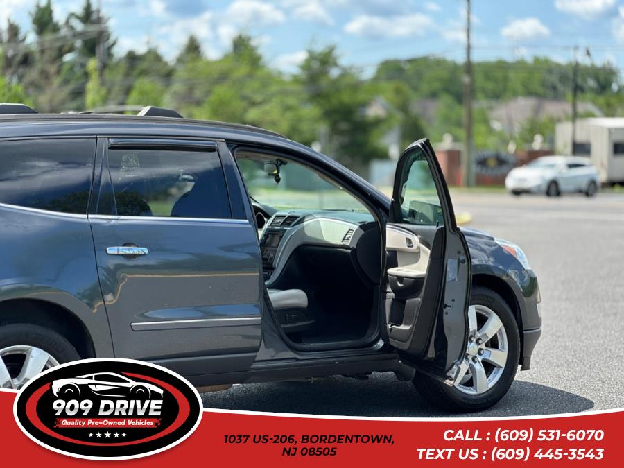 2009 Chevrolet Traverse LTZ AWD, available for sale in BORDENTOWN, New Jersey | 909 Drive. BORDENTOWN, New Jersey 2009 Chevrolet Traverse LTZ AWD, available for sale in BORDENTOWN, New Jersey | 909 Drive. BORDENTOWN, New Jersey