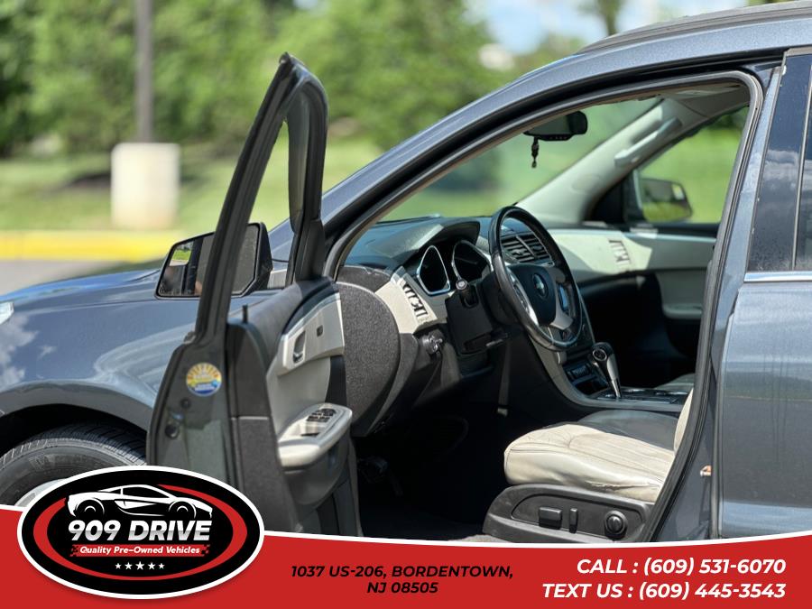 2009 Chevrolet Traverse LTZ AWD, available for sale in BORDENTOWN, New Jersey | 909 Drive. BORDENTOWN, New Jersey 2009 Chevrolet Traverse LTZ AWD, available for sale in BORDENTOWN, New Jersey | 909 Drive. BORDENTOWN, New Jersey