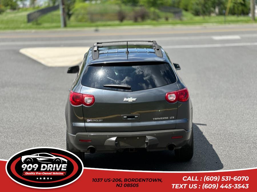 2009 Chevrolet Traverse LTZ AWD, available for sale in BORDENTOWN, New Jersey | 909 Drive. BORDENTOWN, New Jersey 2009 Chevrolet Traverse LTZ AWD, available for sale in BORDENTOWN, New Jersey | 909 Drive. BORDENTOWN, New Jersey