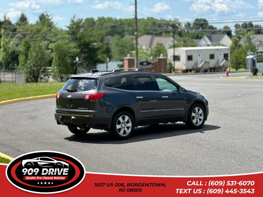 2009 Chevrolet Traverse LTZ AWD, available for sale in BORDENTOWN, New Jersey | 909 Drive. BORDENTOWN, New Jersey 2009 Chevrolet Traverse LTZ AWD, available for sale in BORDENTOWN, New Jersey | 909 Drive. BORDENTOWN, New Jersey