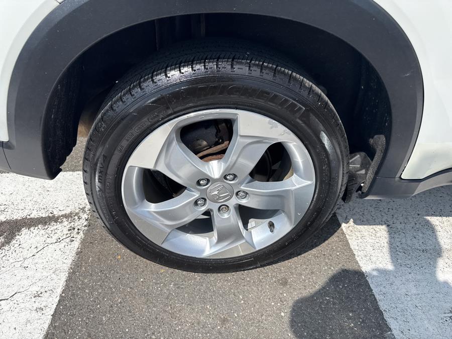 2016 Honda HR-V AWD 4dr LX, available for sale in Waterbury, Connecticut | National Auto Brokers, Inc.. Waterbury, Connecticut 2016 Honda HR-V AWD 4dr LX, available for sale in Waterbury, Connecticut | National Auto Brokers, Inc.. Waterbury, Connecticut