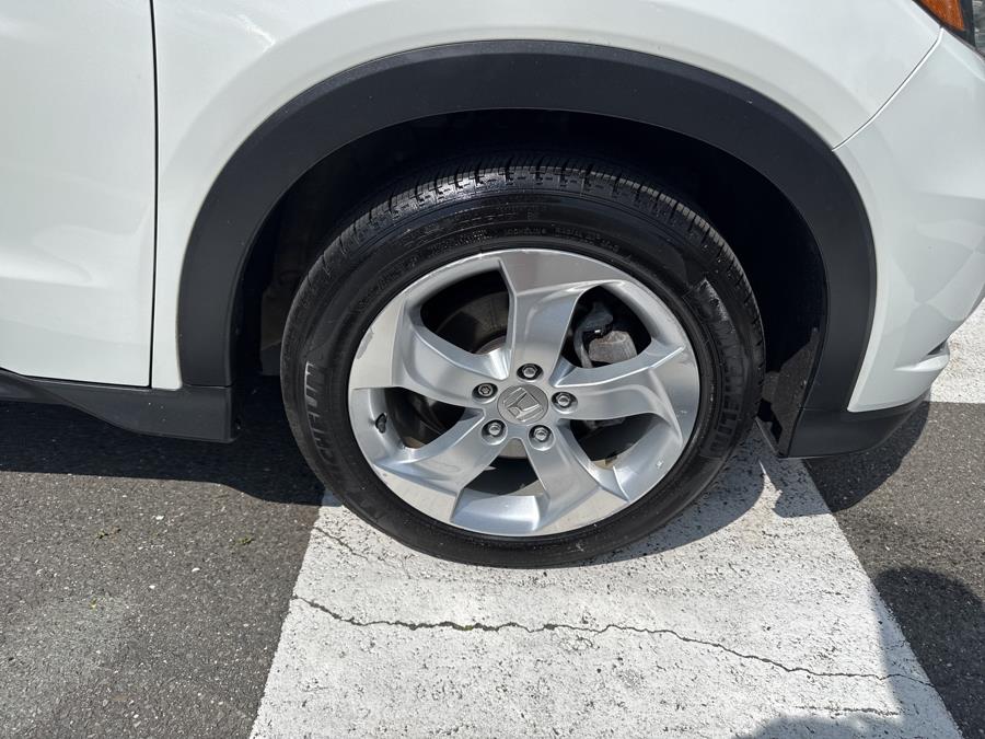 2016 Honda HR-V AWD 4dr LX, available for sale in Waterbury, Connecticut | National Auto Brokers, Inc.. Waterbury, Connecticut 2016 Honda HR-V AWD 4dr LX, available for sale in Waterbury, Connecticut | National Auto Brokers, Inc.. Waterbury, Connecticut
