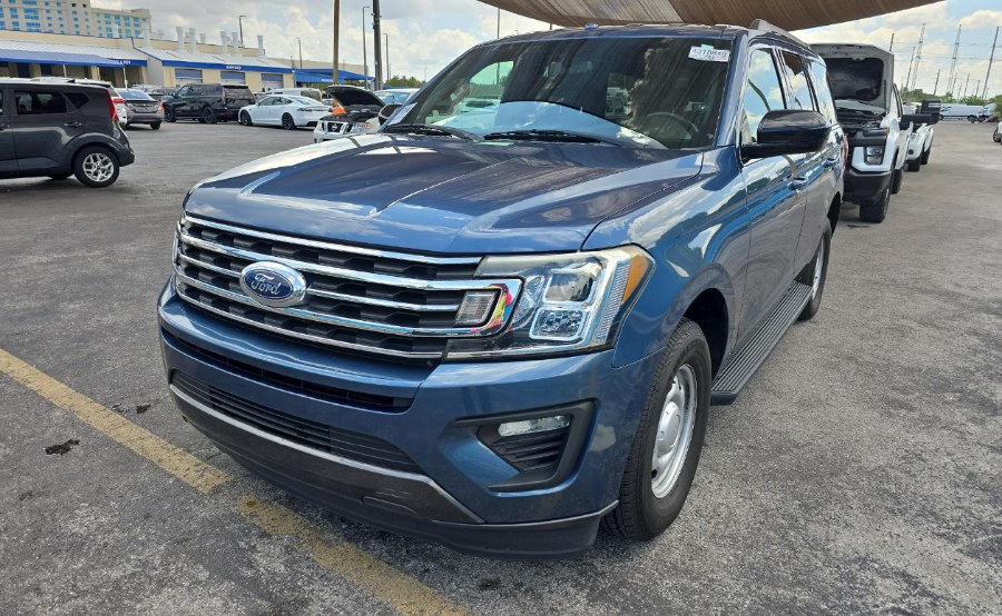 Used 2019 Ford Expedition in Fort Myers, Florida | Carlux Fort Myers. Fort Myers, Florida