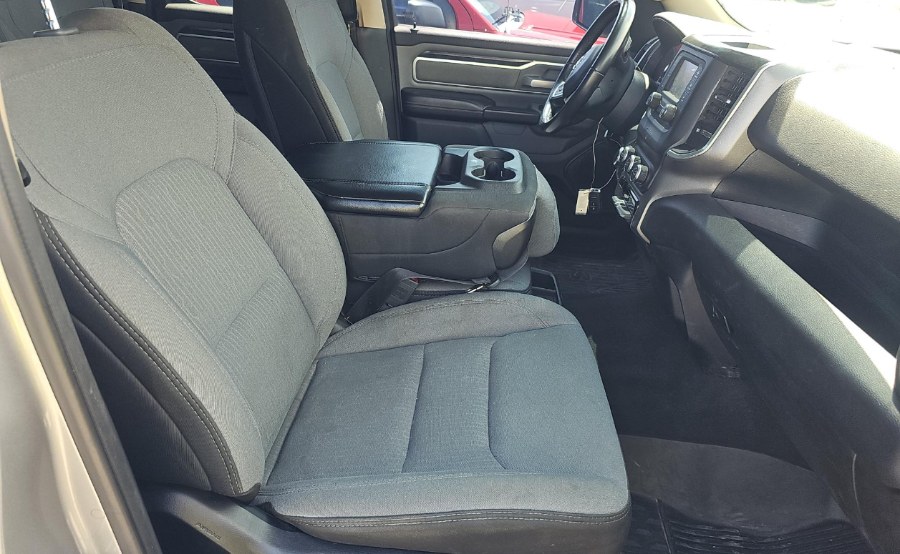 2019 Ram 1500 Big Horn/Lone Star 4x2 Quad Cab 6''4" Box, available for sale in Fort Myers, Florida | Carlux Fort Myers. Fort Myers, Florida 2019 Ram 1500 Big Horn/Lone Star 4x2 Quad Cab 6''4" Box, available for sale in Fort Myers, Florida | Carlux Fort Myers. Fort Myers, Florida