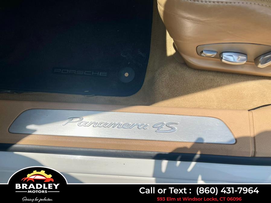 2012 Porsche Panamera 4S Executive, available for sale in Windsor Locks, Connecticut | Bradley Motors Inc. Windsor Locks, Connecticut 2012 Porsche Panamera 4S Executive, available for sale in Windsor Locks, Connecticut | Bradley Motors Inc. Windsor Locks, Connecticut