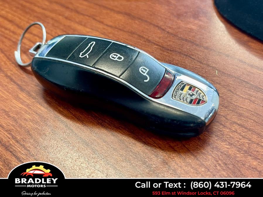 2012 Porsche Panamera 4S Executive, available for sale in Windsor Locks, Connecticut | Bradley Motors Inc. Windsor Locks, Connecticut 2012 Porsche Panamera 4S Executive, available for sale in Windsor Locks, Connecticut | Bradley Motors Inc. Windsor Locks, Connecticut