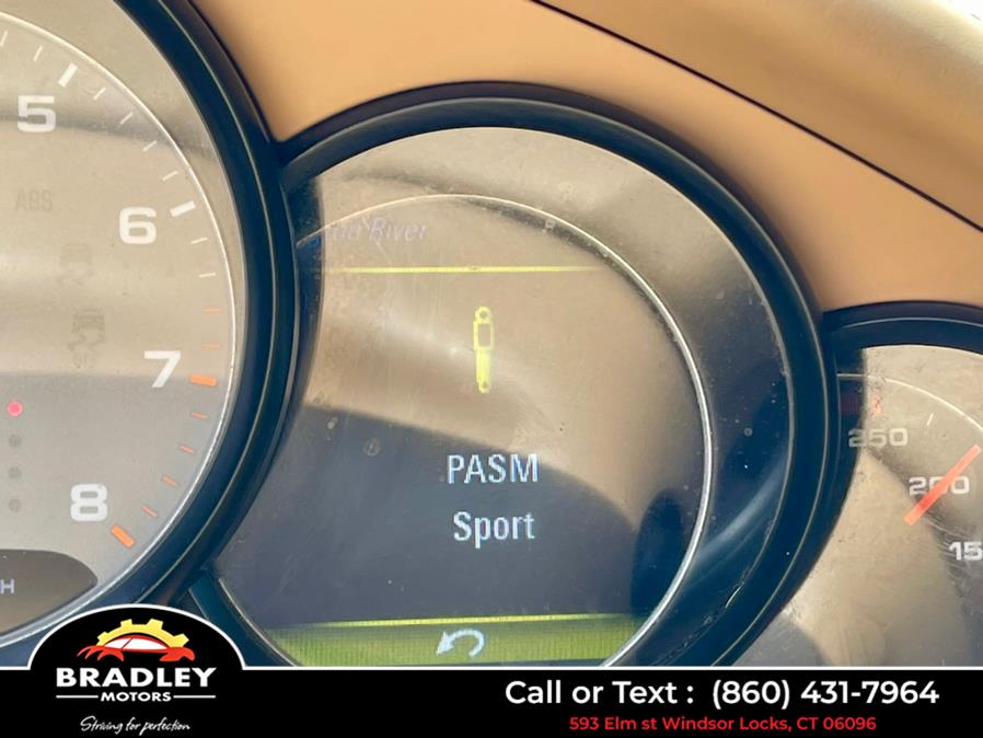 2012 Porsche Panamera 4S Executive, available for sale in Windsor Locks, Connecticut | Bradley Motors Inc. Windsor Locks, Connecticut 2012 Porsche Panamera 4S Executive, available for sale in Windsor Locks, Connecticut | Bradley Motors Inc. Windsor Locks, Connecticut