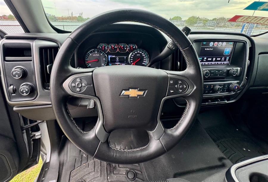 2017 Chevrolet Silverado 1500 LT Z71 4x4 4dr Double Cab 6.5 ft. SB, available for sale in Salem, Massachusetts | Dave Franks Auto Sales. Salem, Massachusetts 2017 Chevrolet Silverado 1500 LT Z71 4x4 4dr Double Cab 6.5 ft. SB, available for sale in Salem, Massachusetts | Dave Franks Auto Sales. Salem, Massachusetts
