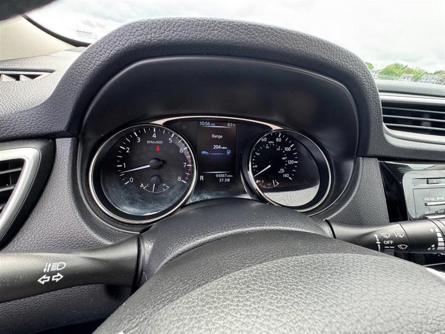 2016 Nissan Rogue S AWD 4dr Crossover, available for sale in Salem, Massachusetts | Dave Franks Auto Sales. Salem, Massachusetts 2016 Nissan Rogue S AWD 4dr Crossover, available for sale in Salem, Massachusetts | Dave Franks Auto Sales. Salem, Massachusetts