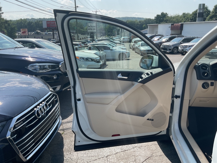 2016 Volkswagen Tiguan 4MOTION 4dr Auto SEL, available for sale in Waterbury, Connecticut | Jim Juliani Motors. Waterbury, Connecticut 2016 Volkswagen Tiguan 4MOTION 4dr Auto SEL, available for sale in Waterbury, Connecticut | Jim Juliani Motors. Waterbury, Connecticut