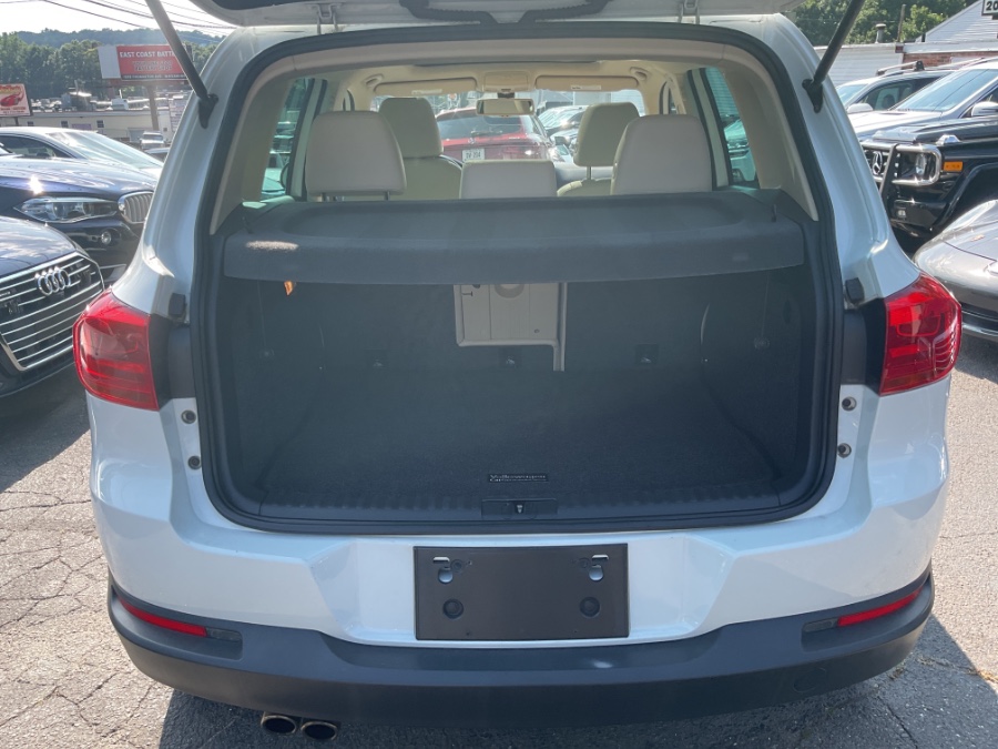 2016 Volkswagen Tiguan 4MOTION 4dr Auto SEL, available for sale in Waterbury, Connecticut | Jim Juliani Motors. Waterbury, Connecticut 2016 Volkswagen Tiguan 4MOTION 4dr Auto SEL, available for sale in Waterbury, Connecticut | Jim Juliani Motors. Waterbury, Connecticut