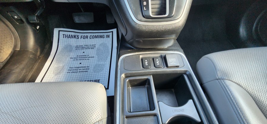 2015 Honda CR-V EXL, available for sale in Huntington Station, New York | Huntington Auto Mall. Huntington Station, New York 2015 Honda CR-V EXL, available for sale in Huntington Station, New York | Huntington Auto Mall. Huntington Station, New York