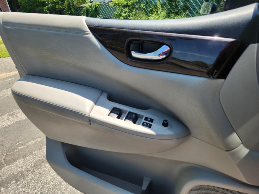 2014 Nissan Quest 4dr SV, available for sale in West Babylon, New York | SGM Auto Sales. West Babylon, New York 2014 Nissan Quest 4dr SV, available for sale in West Babylon, New York | SGM Auto Sales. West Babylon, New York