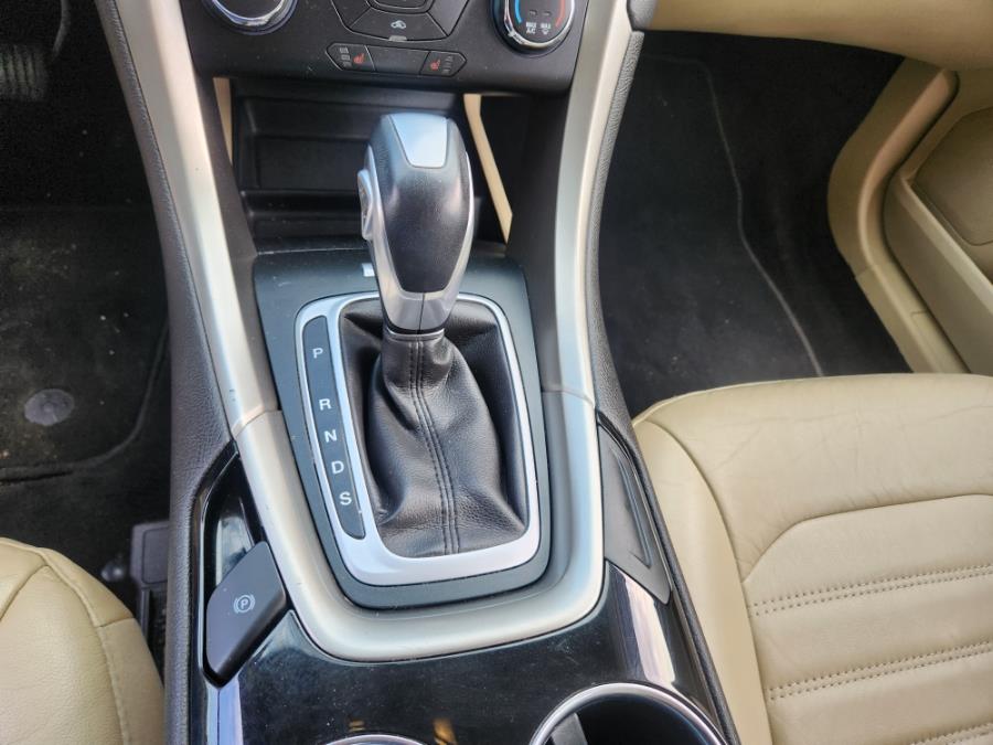 2014 Ford Fusion 4dr Sdn SE FWD, available for sale in West Babylon, New York | SGM Auto Sales. West Babylon, New York 2014 Ford Fusion 4dr Sdn SE FWD, available for sale in West Babylon, New York | SGM Auto Sales. West Babylon, New York