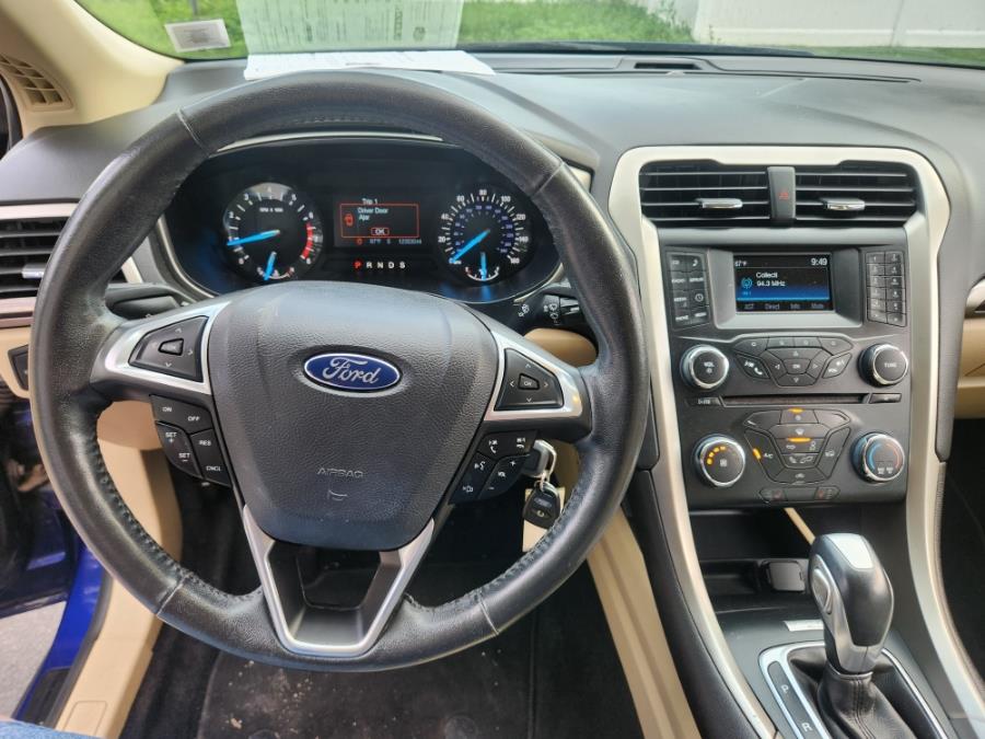 2014 Ford Fusion 4dr Sdn SE FWD, available for sale in West Babylon, New York | SGM Auto Sales. West Babylon, New York 2014 Ford Fusion 4dr Sdn SE FWD, available for sale in West Babylon, New York | SGM Auto Sales. West Babylon, New York
