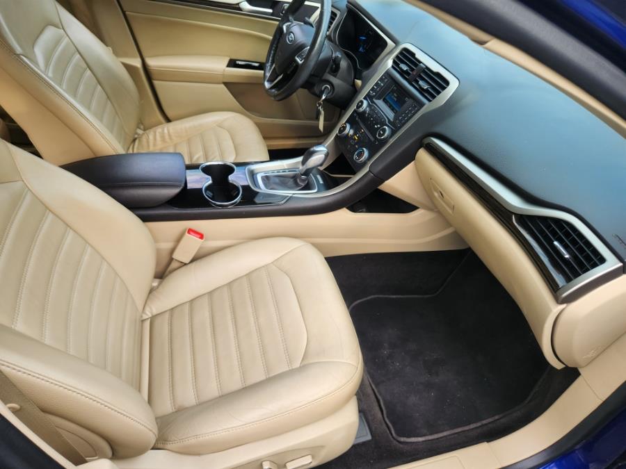 2014 Ford Fusion 4dr Sdn SE FWD, available for sale in West Babylon, New York | SGM Auto Sales. West Babylon, New York 2014 Ford Fusion 4dr Sdn SE FWD, available for sale in West Babylon, New York | SGM Auto Sales. West Babylon, New York