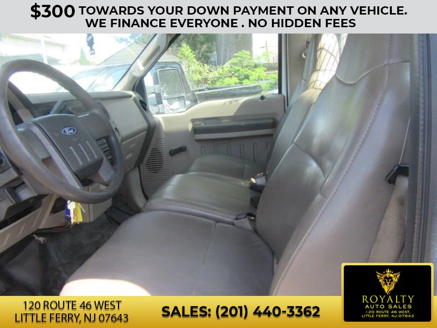 2008 Ford Super Duty F-350 SRW 4WD Reg Cab 141" WB 60" CA XLT, available for sale in Little Ferry, New Jersey | Royalty Auto Sales. Little Ferry, New Jersey 2008 Ford Super Duty F-350 SRW 4WD Reg Cab 141" WB 60" CA XLT, available for sale in Little Ferry, New Jersey | Royalty Auto Sales. Little Ferry, New Jersey