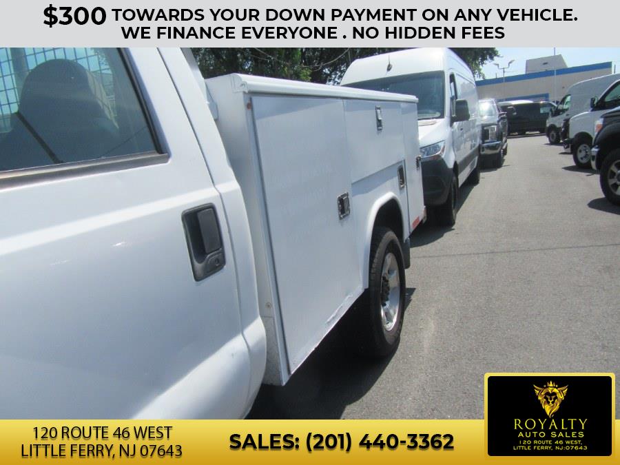 2008 Ford Super Duty F-350 SRW 4WD Reg Cab 141" WB 60" CA XLT, available for sale in Little Ferry, New Jersey | Royalty Auto Sales. Little Ferry, New Jersey 2008 Ford Super Duty F-350 SRW 4WD Reg Cab 141" WB 60" CA XLT, available for sale in Little Ferry, New Jersey | Royalty Auto Sales. Little Ferry, New Jersey