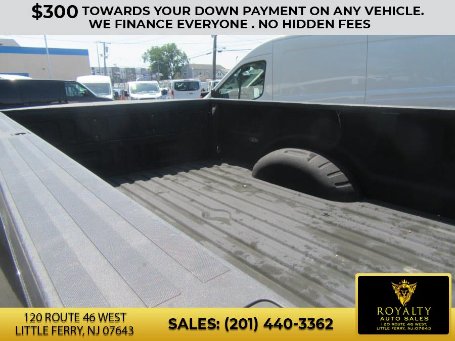 2017 Ford Super Duty F-350 SRW XLT 4WD Crew Cab 8'' Box, available for sale in Little Ferry, New Jersey | Royalty Auto Sales. Little Ferry, New Jersey 2017 Ford Super Duty F-350 SRW XLT 4WD Crew Cab 8'' Box, available for sale in Little Ferry, New Jersey | Royalty Auto Sales. Little Ferry, New Jersey