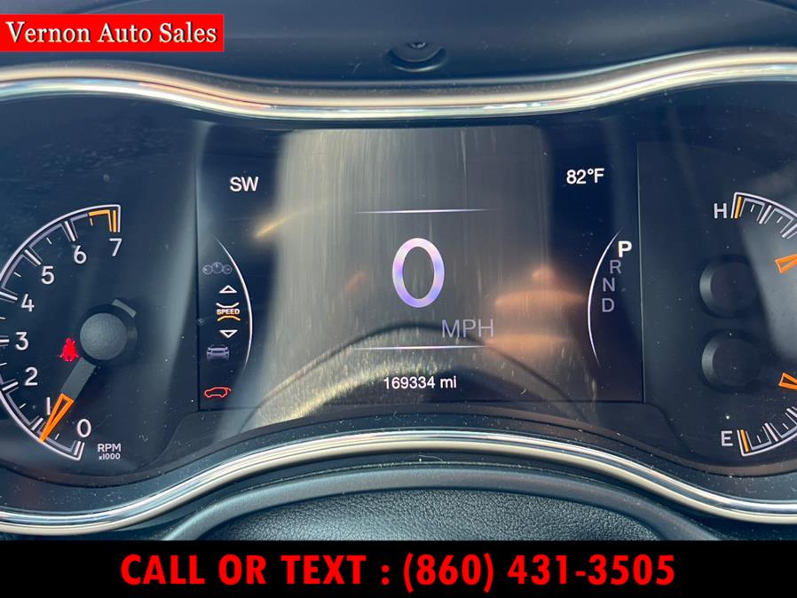 2017 Jeep Grand Cherokee Laredo 4x4 1941 Edition, available for sale in Manchester, Connecticut | Vernon Auto Sale & Service. Manchester, Connecticut 2017 Jeep Grand Cherokee Laredo 4x4 1941 Edition, available for sale in Manchester, Connecticut | Vernon Auto Sale & Service. Manchester, Connecticut