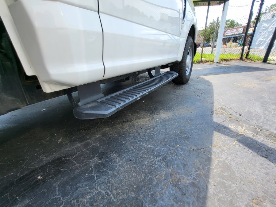 2018 Ford Super Duty F-250 SRW PICKUP / FLATBED 2WD, available for sale in COPIAGUE, New York | Warwick Auto Sales Inc. COPIAGUE, New York 2018 Ford Super Duty F-250 SRW PICKUP / FLATBED 2WD, available for sale in COPIAGUE, New York | Warwick Auto Sales Inc. COPIAGUE, New York