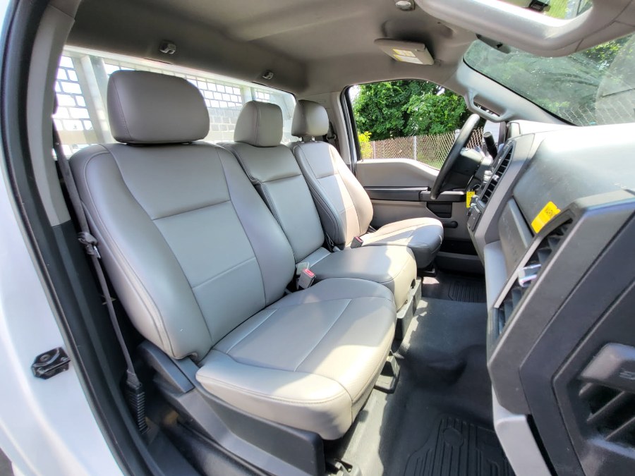 2018 Ford Super Duty F-250 SRW PICKUP / FLATBED 2WD, available for sale in COPIAGUE, New York | Warwick Auto Sales Inc. COPIAGUE, New York 2018 Ford Super Duty F-250 SRW PICKUP / FLATBED 2WD, available for sale in COPIAGUE, New York | Warwick Auto Sales Inc. COPIAGUE, New York